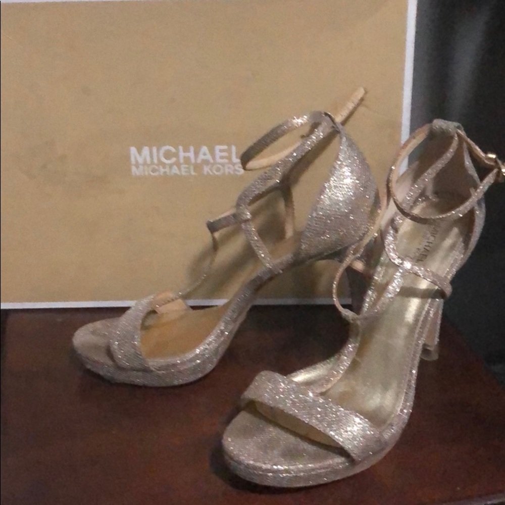 Simone Sandal